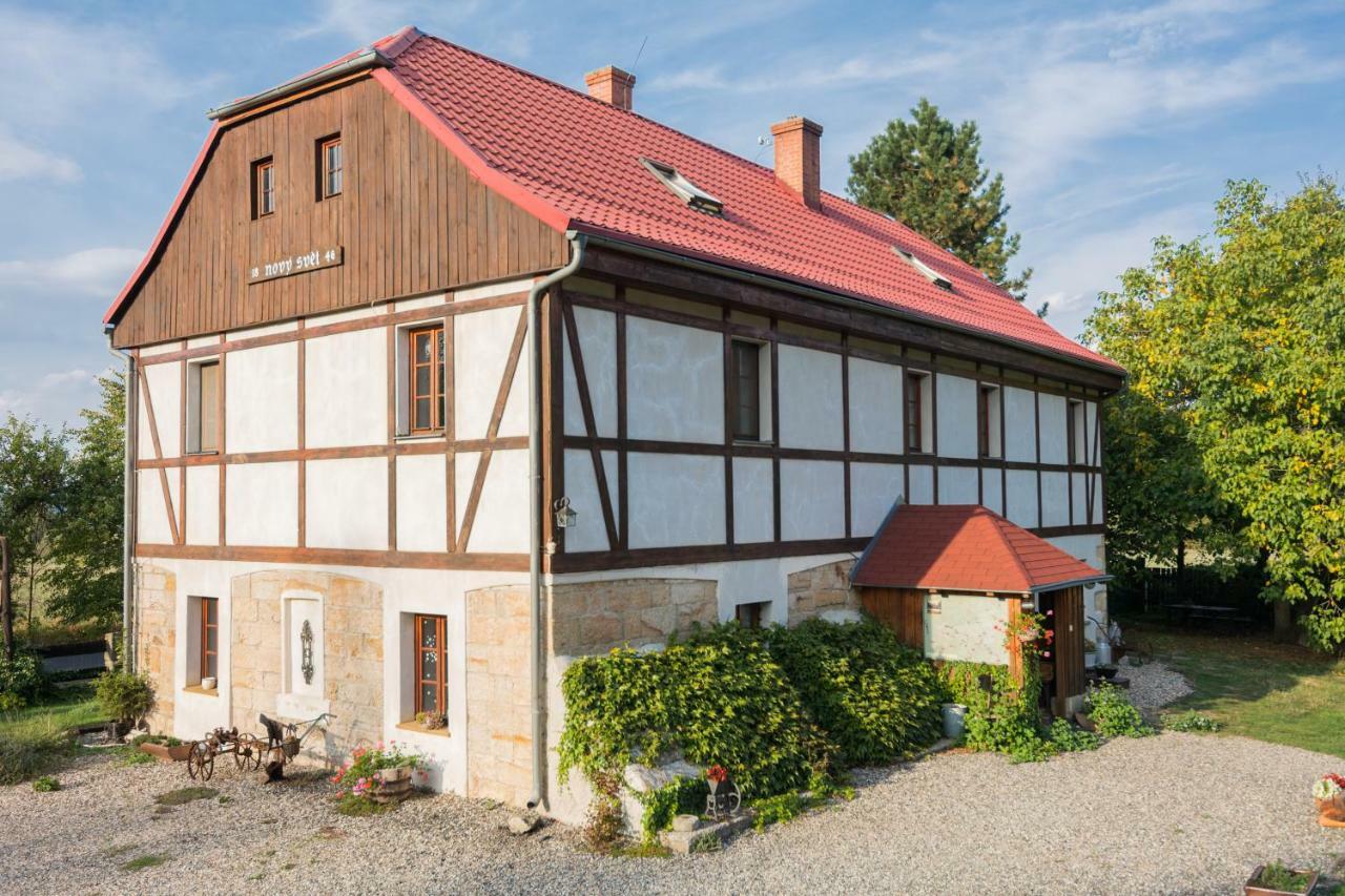 Holiday Home Usedlost Novy Svet Ruzova Luaran gambar